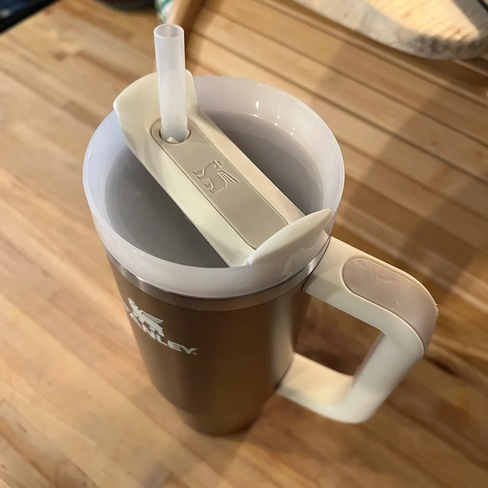 Stanley 30oz Rose Copper Quencher Tumbler - Picture 2 of 8